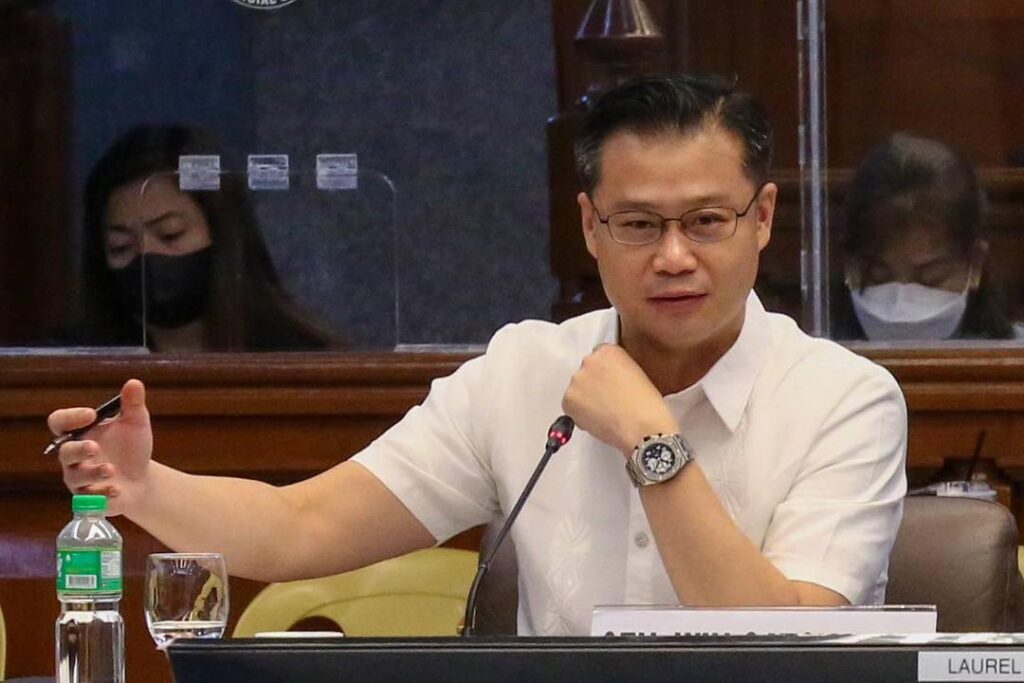 Isang Senador Naniniwalang Malapit Nang Mapalayas Ang Mga Pogo Sa